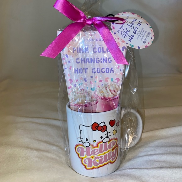 Hello Kitty Mug Gift Set - Picture 3 of 5